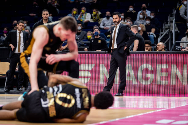 后盾支持 后盾支持